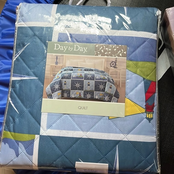 Nautical quilt - Picture 1 of 3